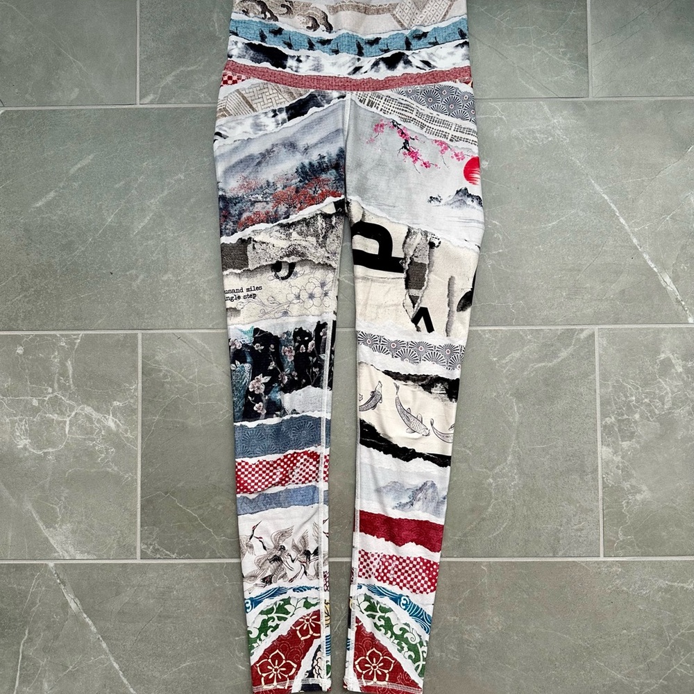 Niyama Sol Barefoot Leggings size Medium